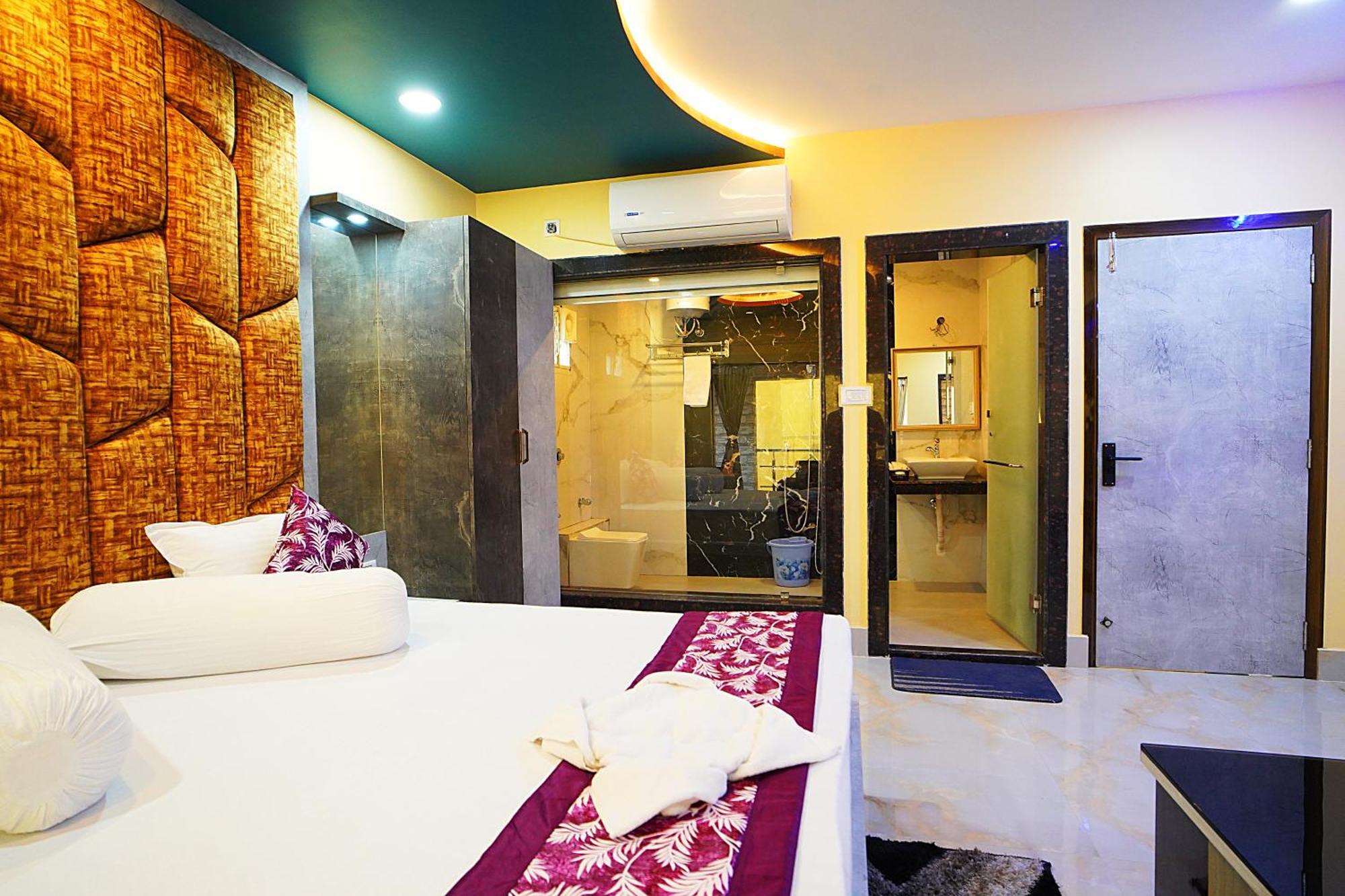 Goa Beach Resort On Beach Mandarmani Exterior foto
