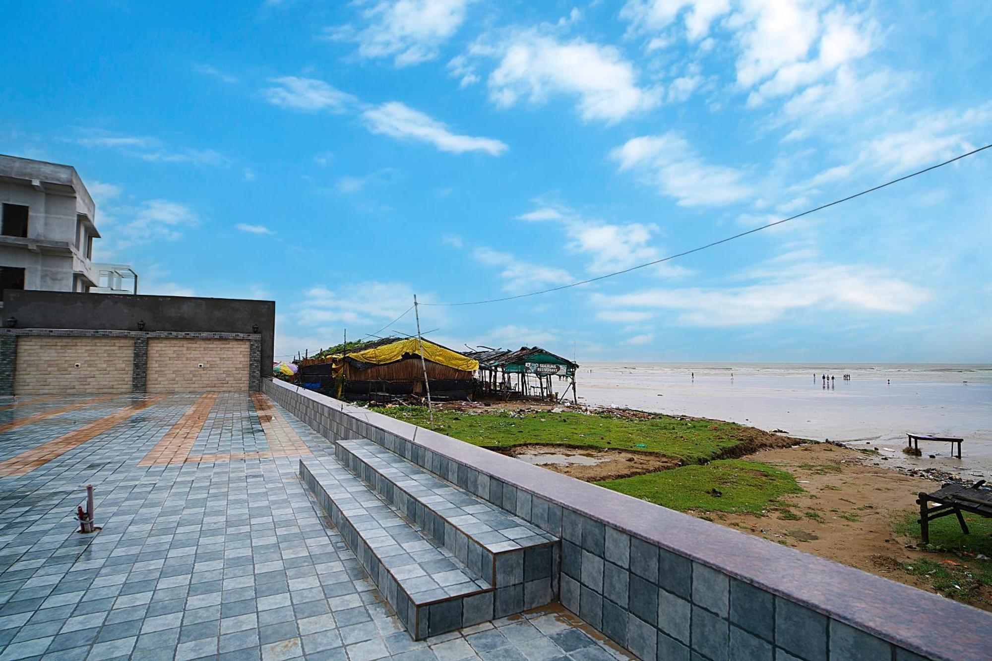 Goa Beach Resort On Beach Mandarmani Exterior foto