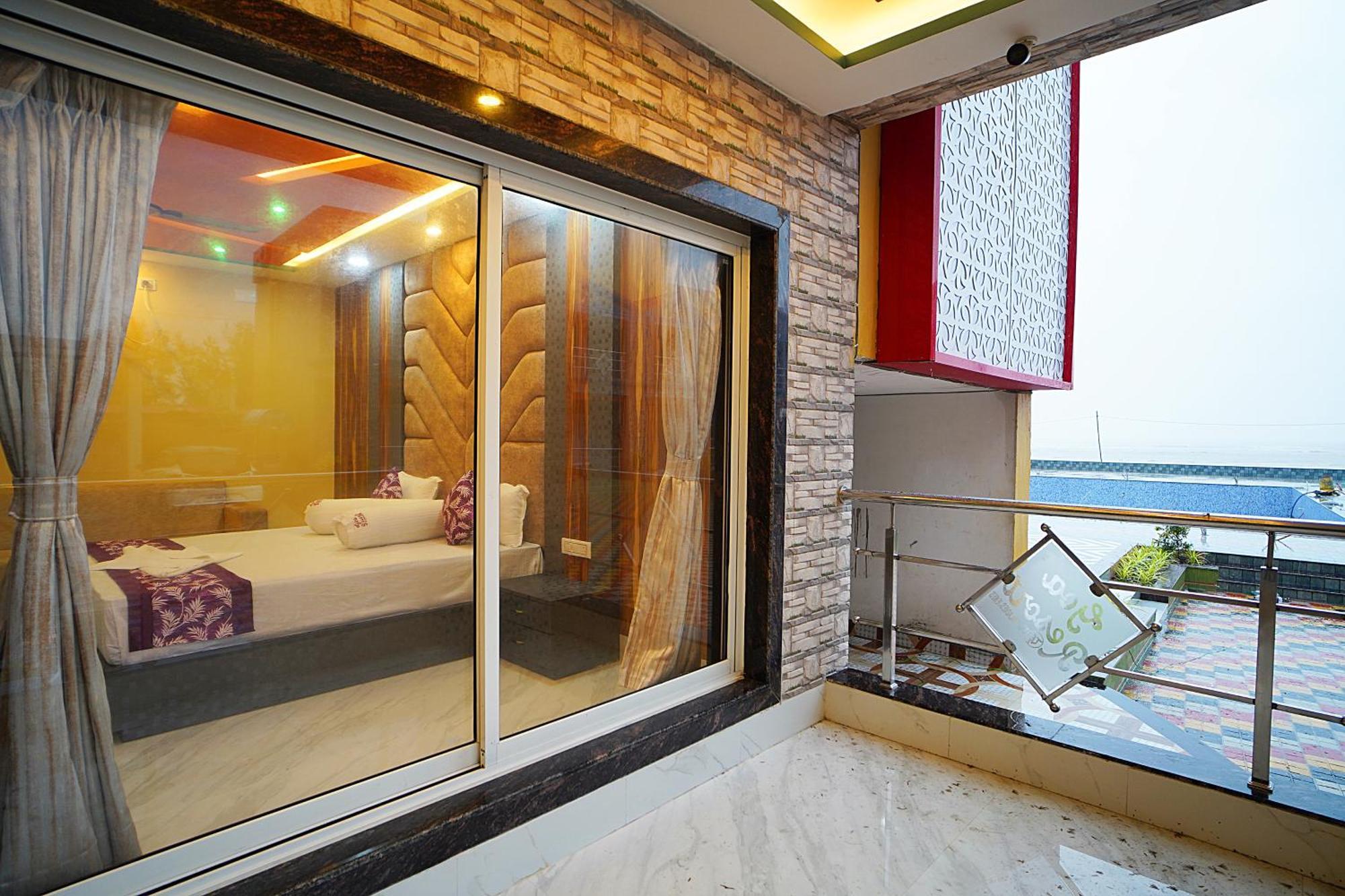 Goa Beach Resort On Beach Mandarmani Exterior foto